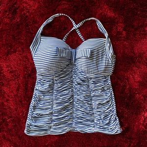 Women’s Seafolly Australia ruched swim top